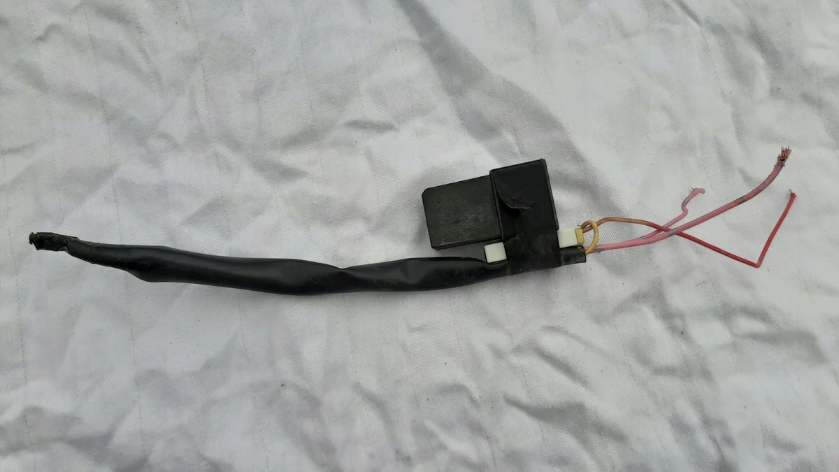 Relais siège conducteur Nissan 2523079918 image 10