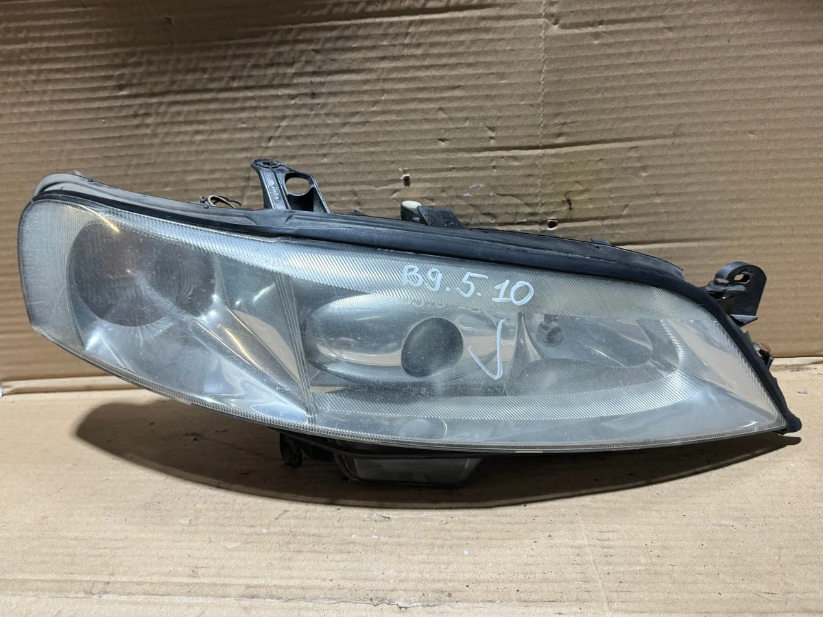 Opel Vectra B Front Right Headlight Used