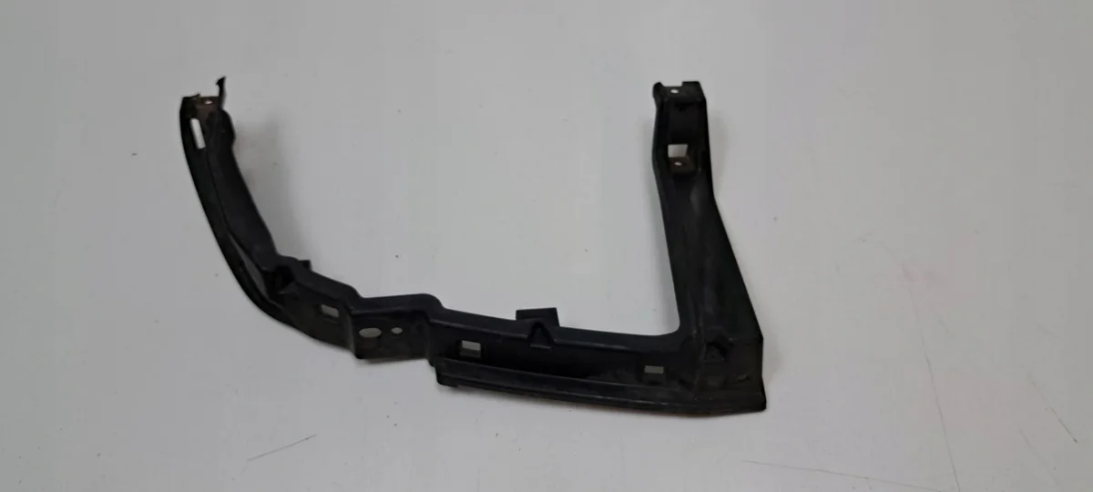 Suporte Escapamento Skoda Octavia IV Direito 5E7807364