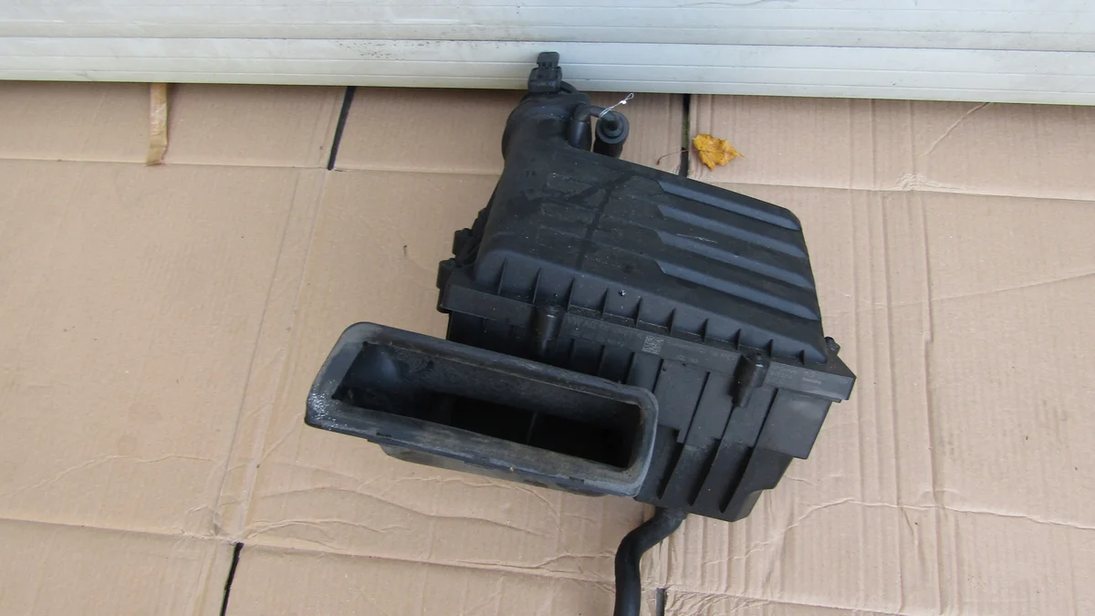 Boîtier filtre à air VW Golf 7 1.6 TDI