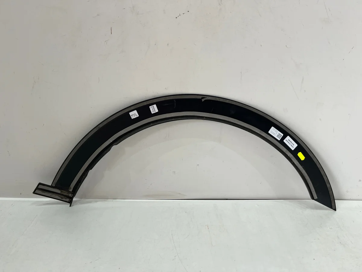 Audi A3 8Y4 Allstreet Kotflügelverkleidung vorne links image 5