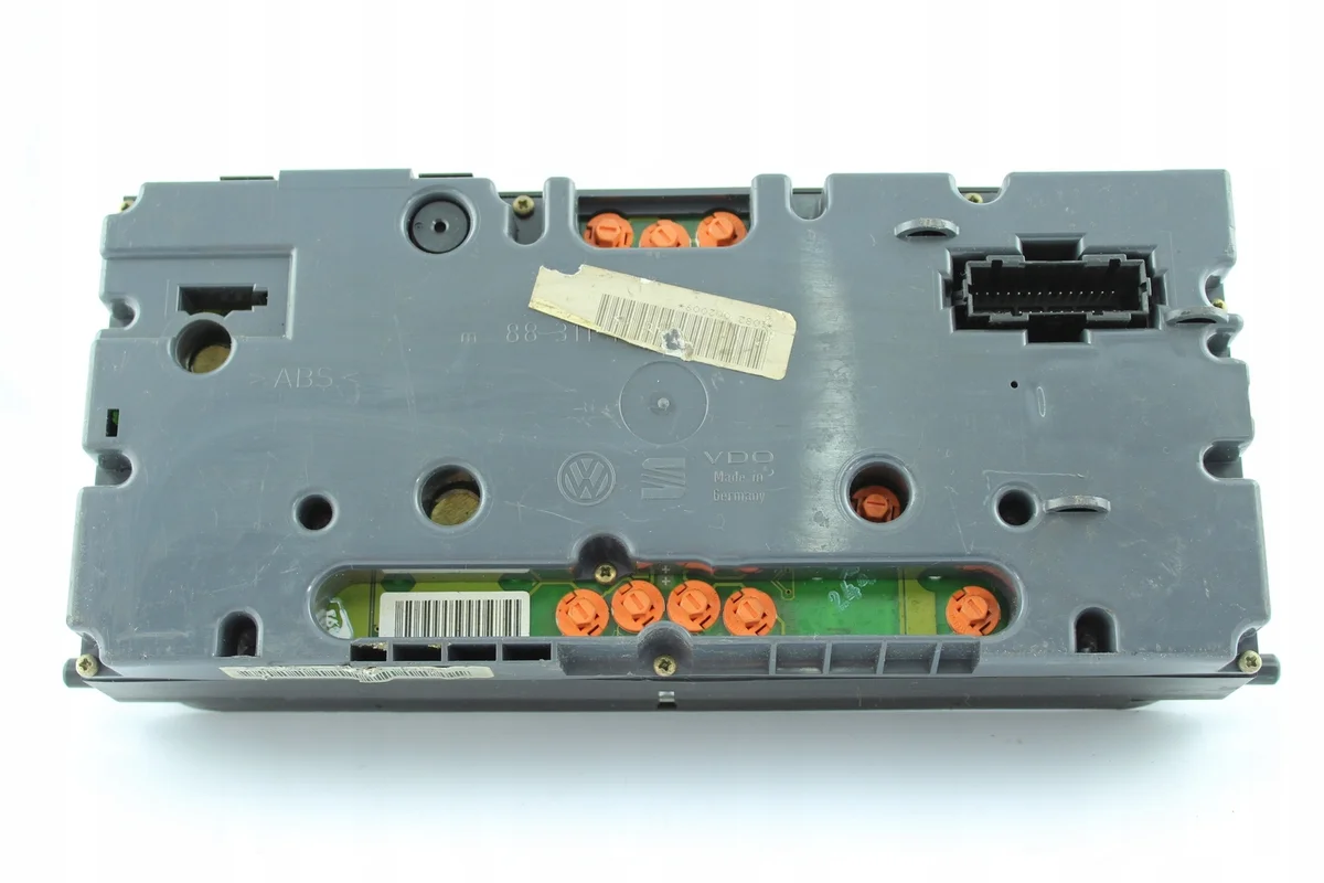 VDO Speedometer 1H6919033 - Used image 5