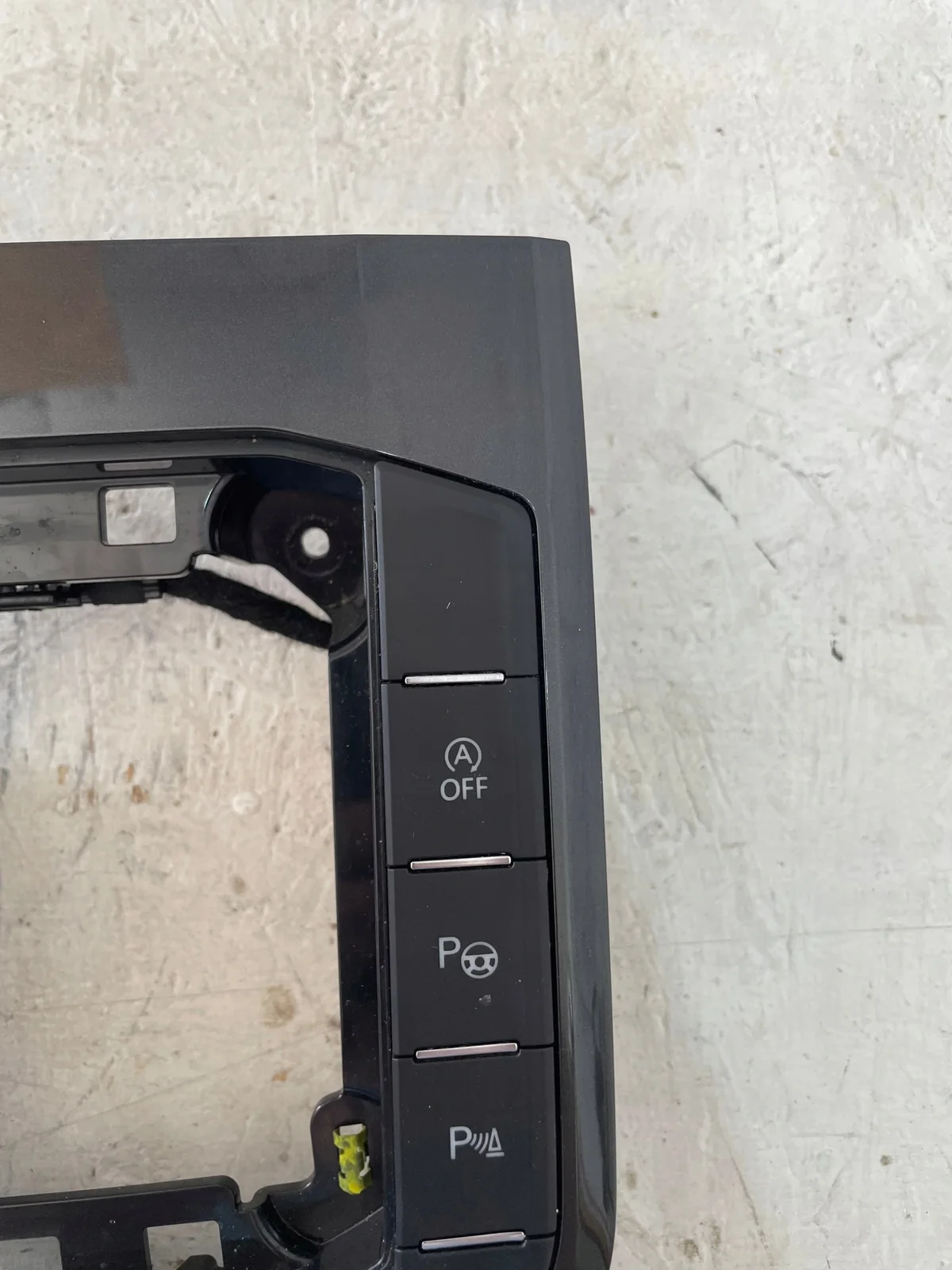 VW Tiguan II 4Motion Control Panel 5NB864263 image 3