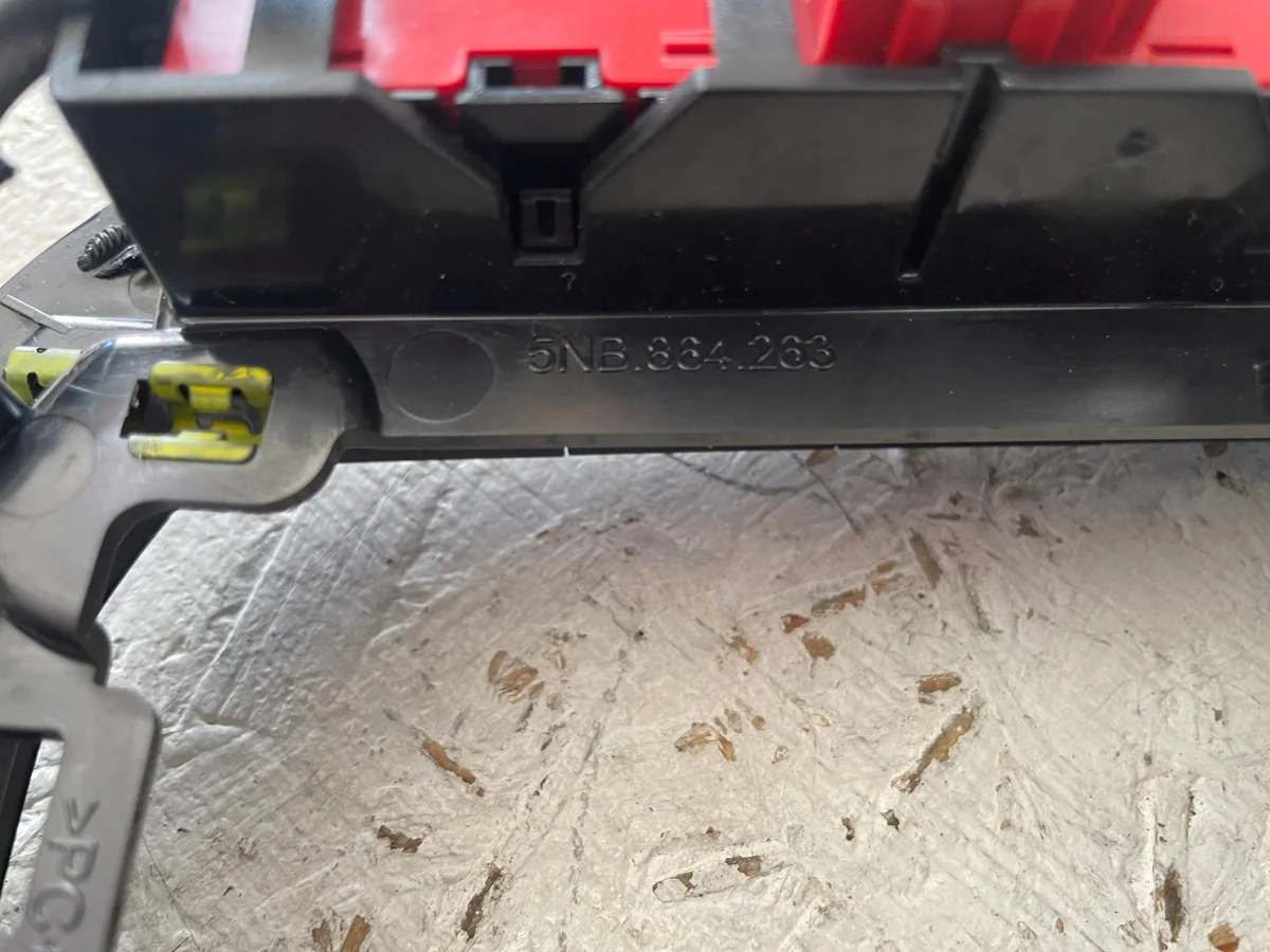 VW Tiguan II 4Motion Control Panel 5NB864263 image 7