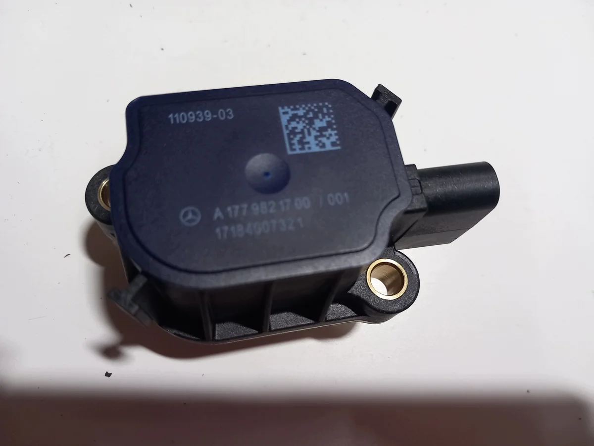 Kamaxelgivare Mercedes A1779821700