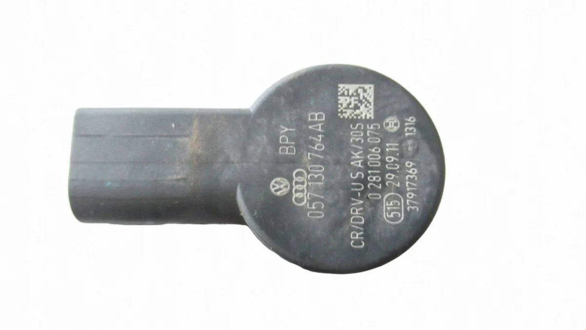 Einspritzleiste VW Passat B7 03L089N image 5