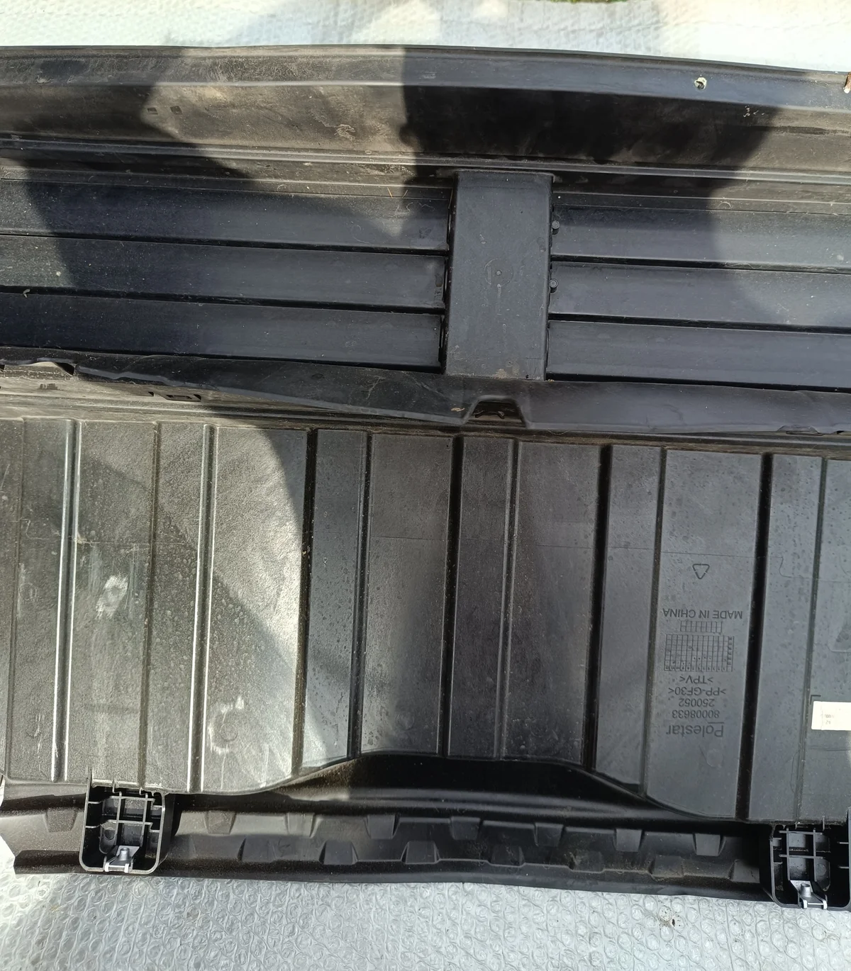 Polestar IV 4 80008633 Luchtinlaat image 3