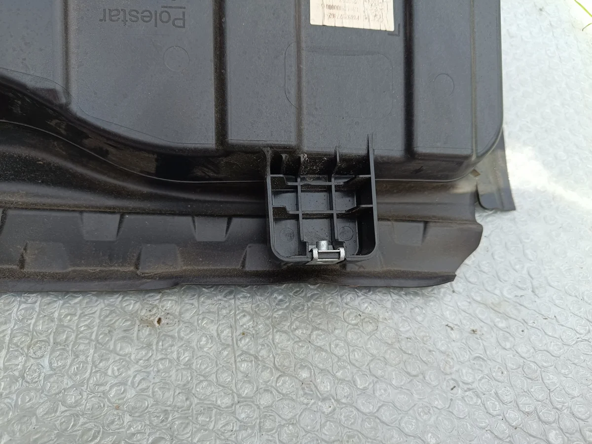 Polestar IV 4 80008633 Luchtinlaat image 7
