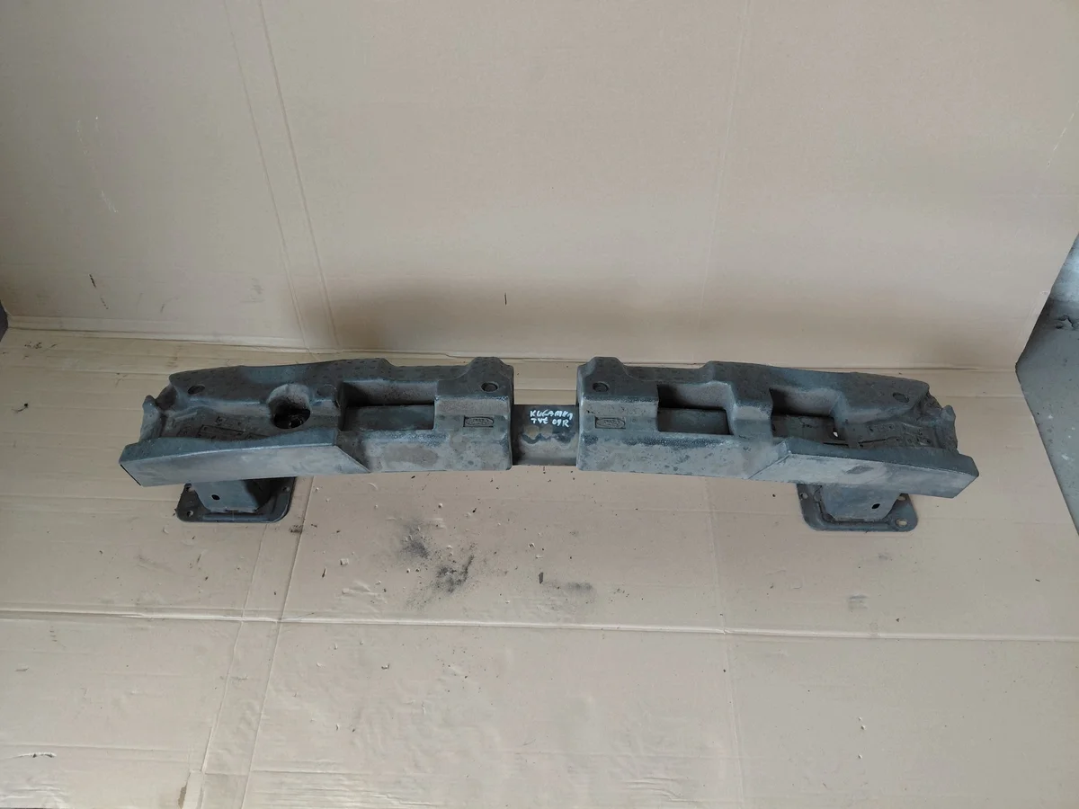 Ford Kuga Mk1 Barra paraurti posteriore image 5