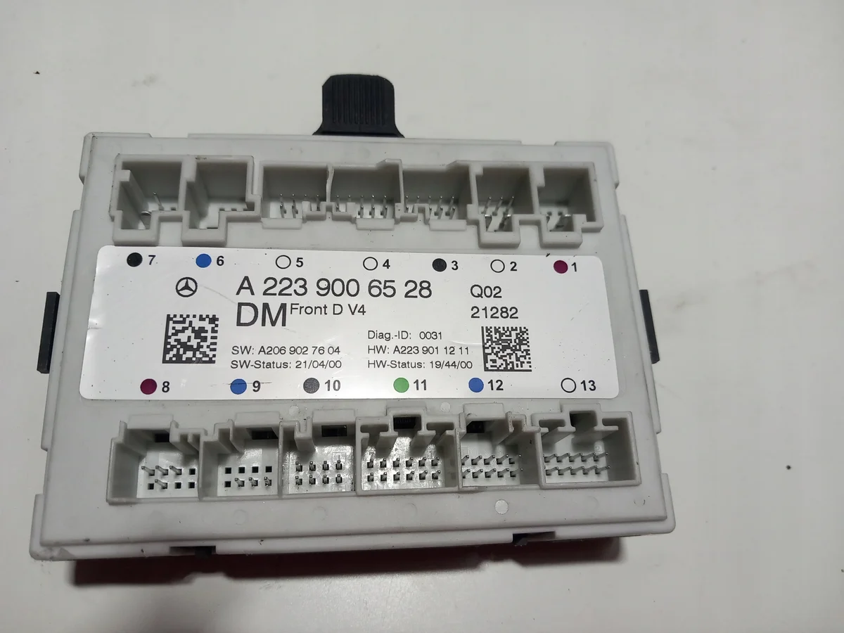 Módulo Porta Dianteira Esquerda Mercedes A2239006528