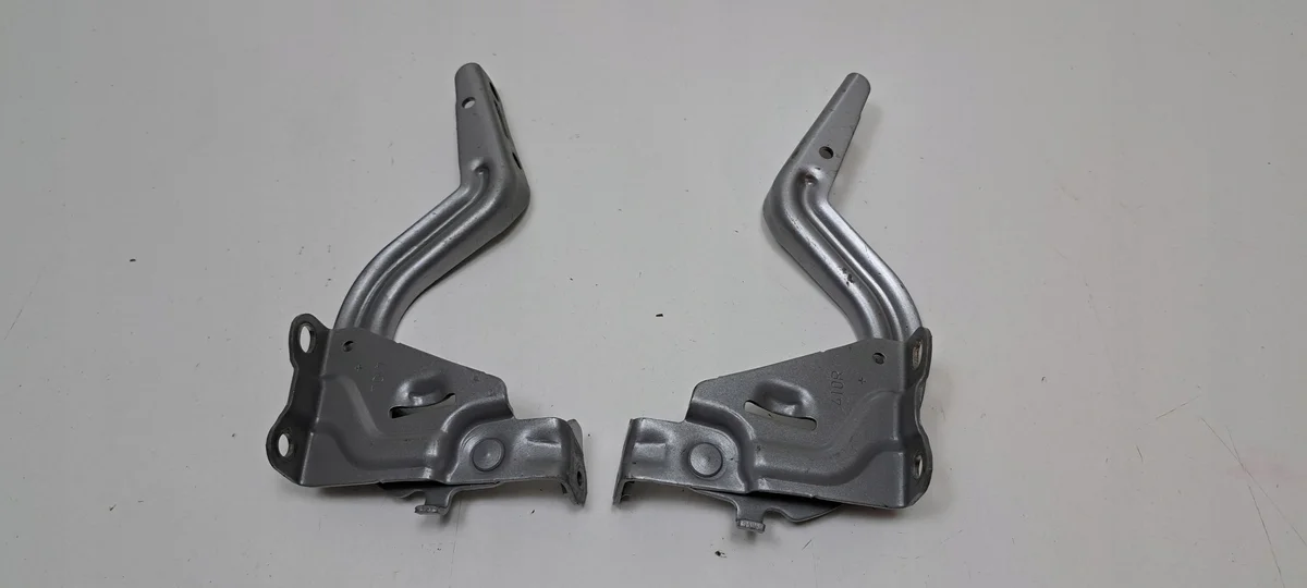 Scharnier Motorkap Toyota Yaris Cross Links