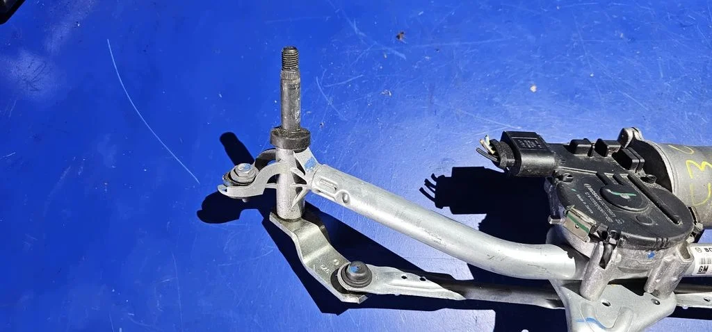 Motor Limpa Para-Brisas 3397021919 Opel Crossland X image 3