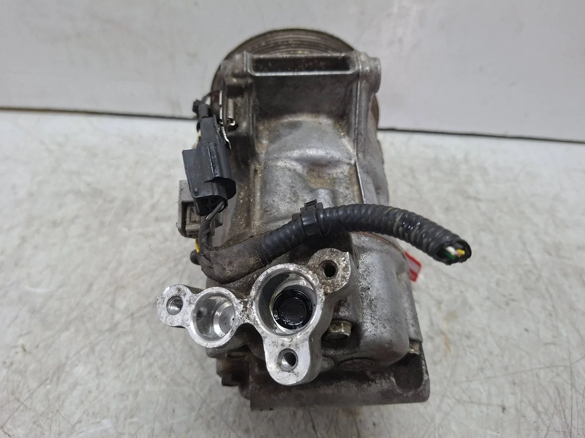 Compresseur clim Renault Clio V 1.5 DCI 926003514R image 5