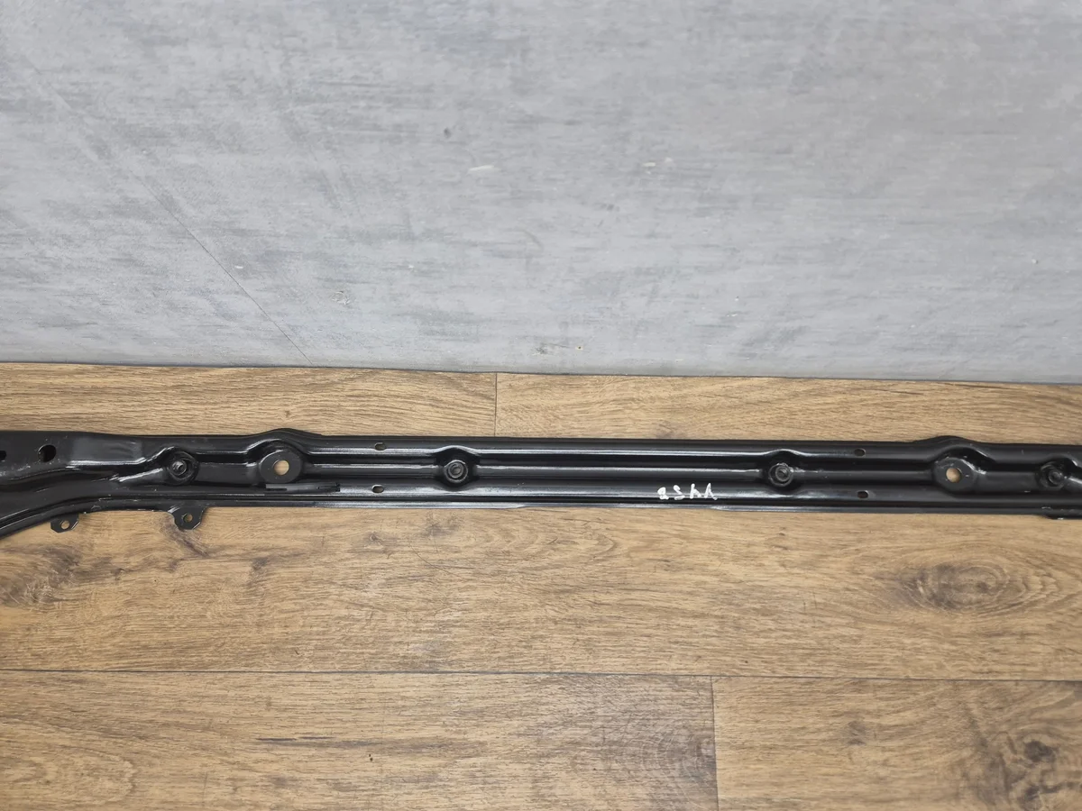 Refuerzo frontal BMW G20 G21 G42 image 3