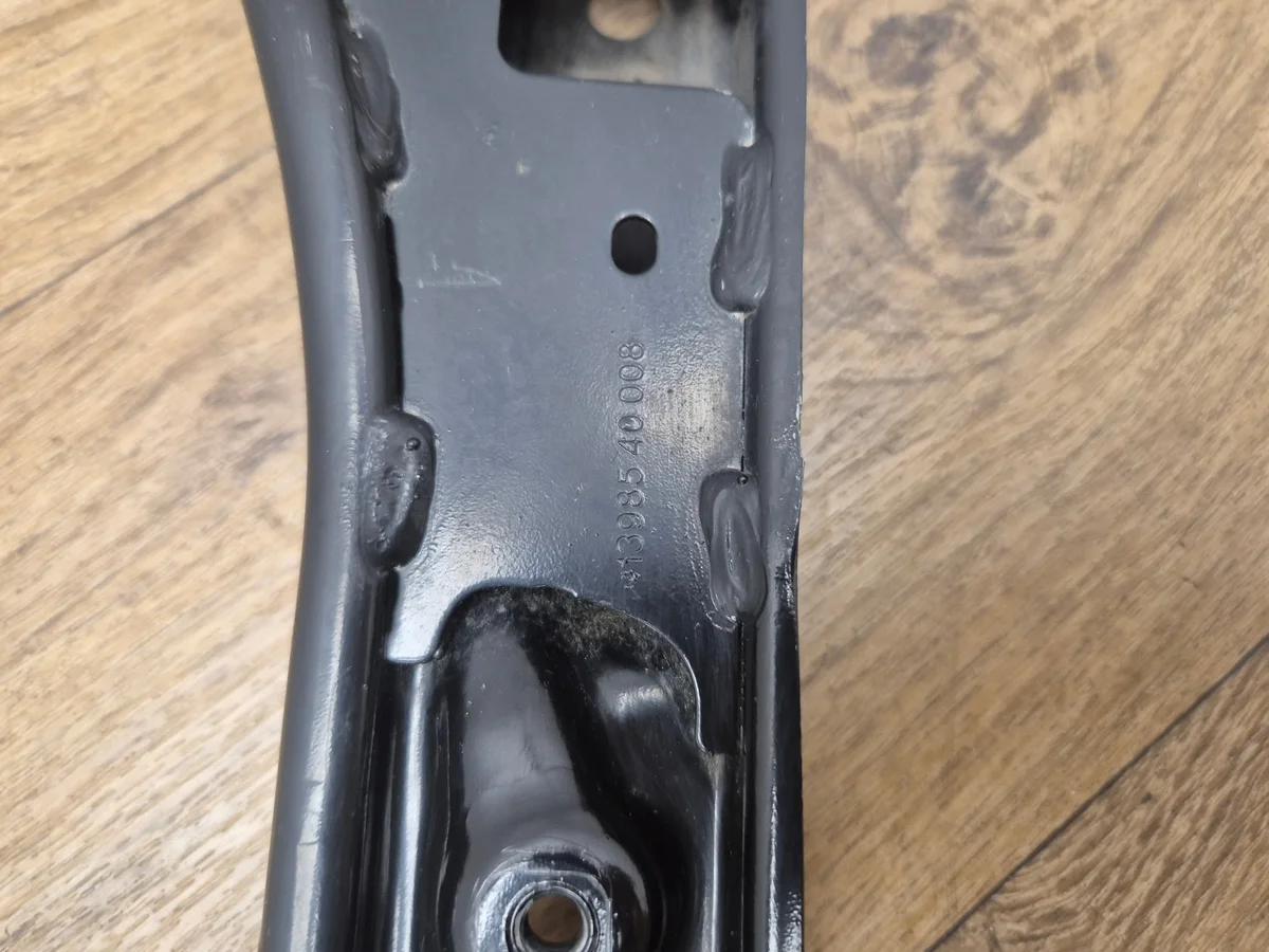 Refuerzo frontal BMW G20 G21 G42 image 9