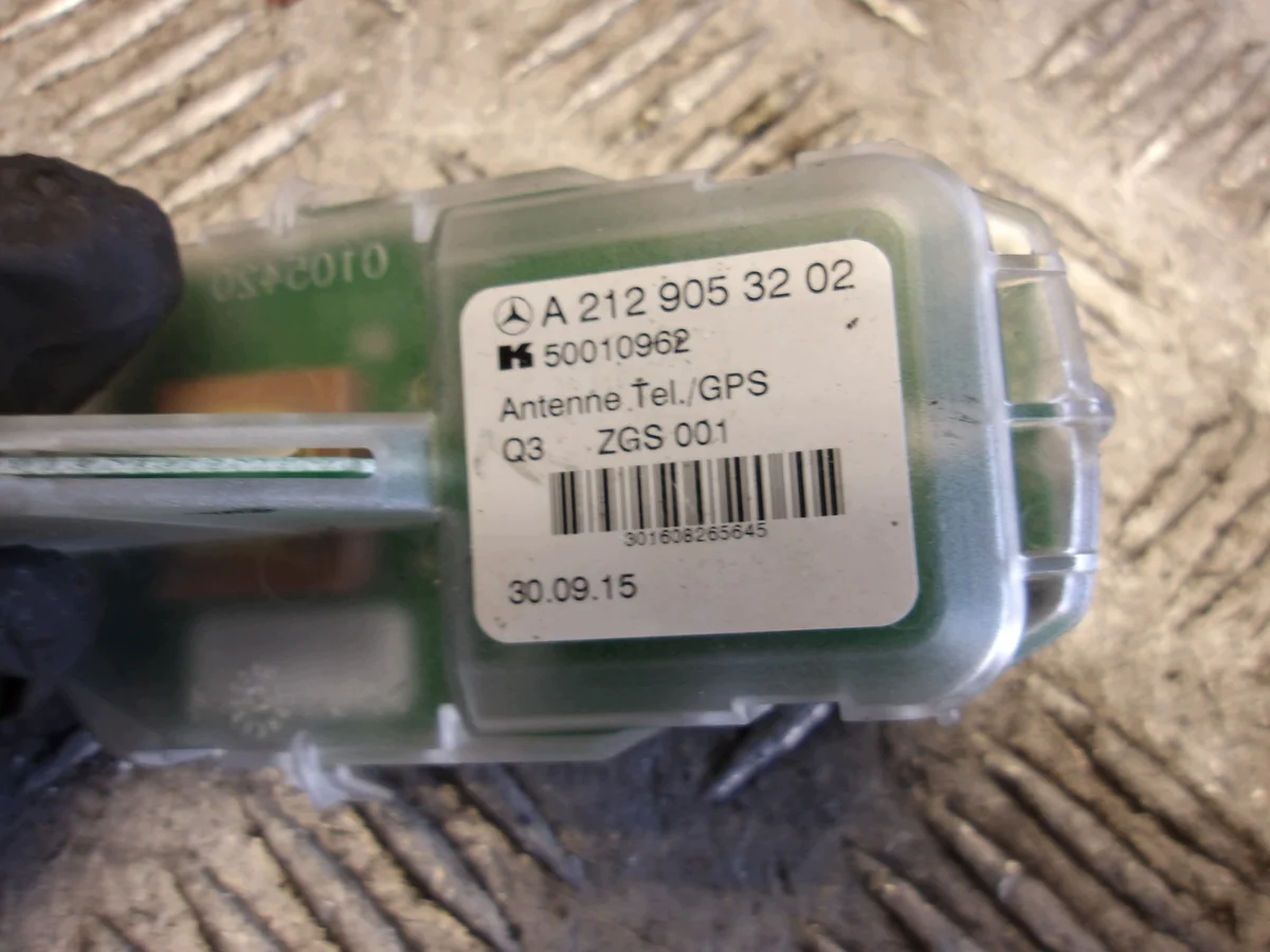 MERCEDES W212 CLA W117 C117 GPS-antenni