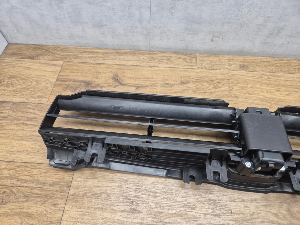 BMW 3 G20 G21 Lüftung unten M-Paket 9465187 image 8