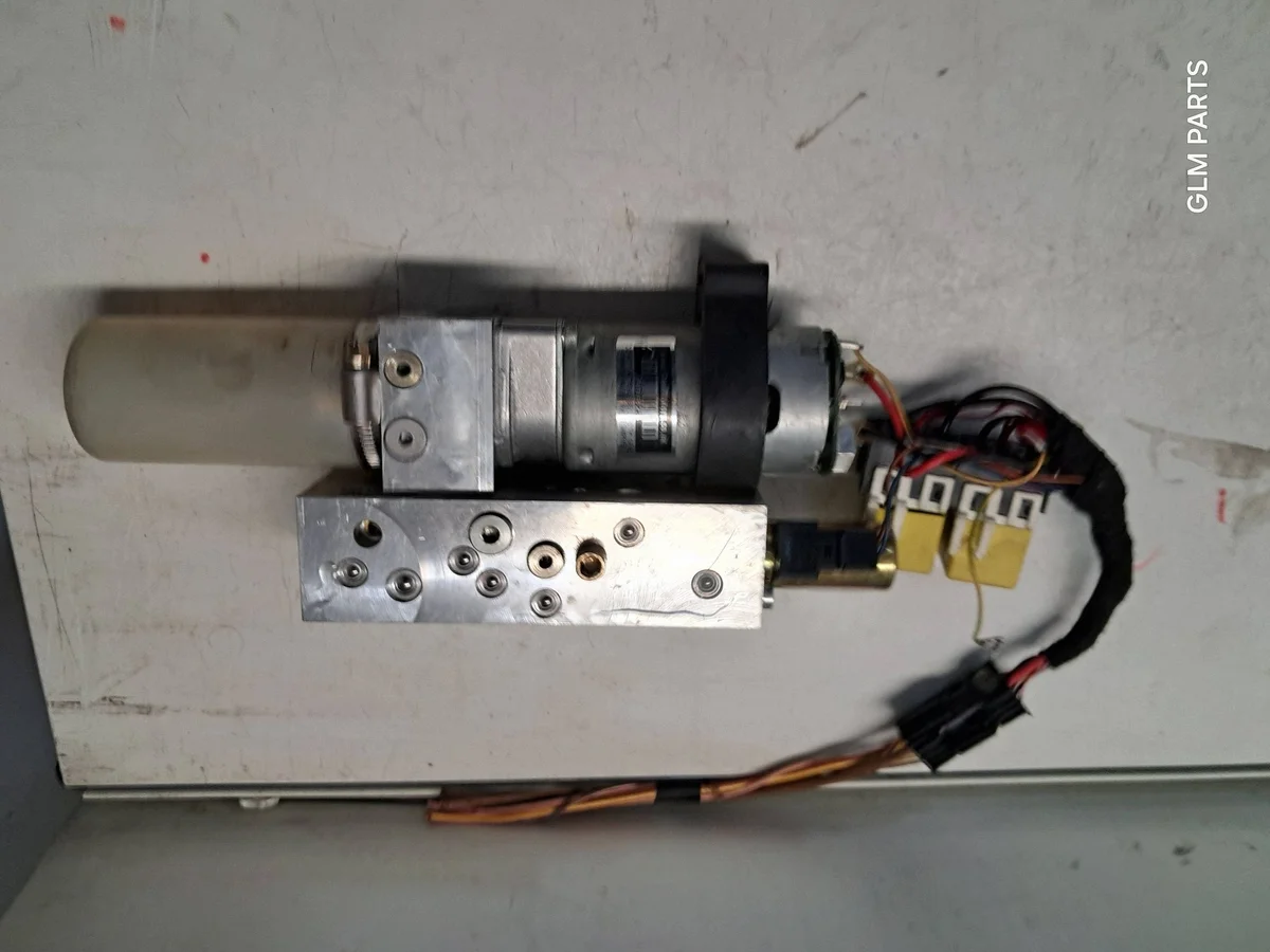 Pumpe Verdeck SLK R171 A1718000030 image 3
