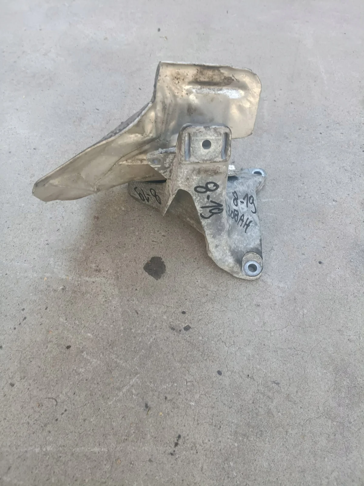 Motorlager Audi A4 B7 2.0 TFSI 8E0199308AH