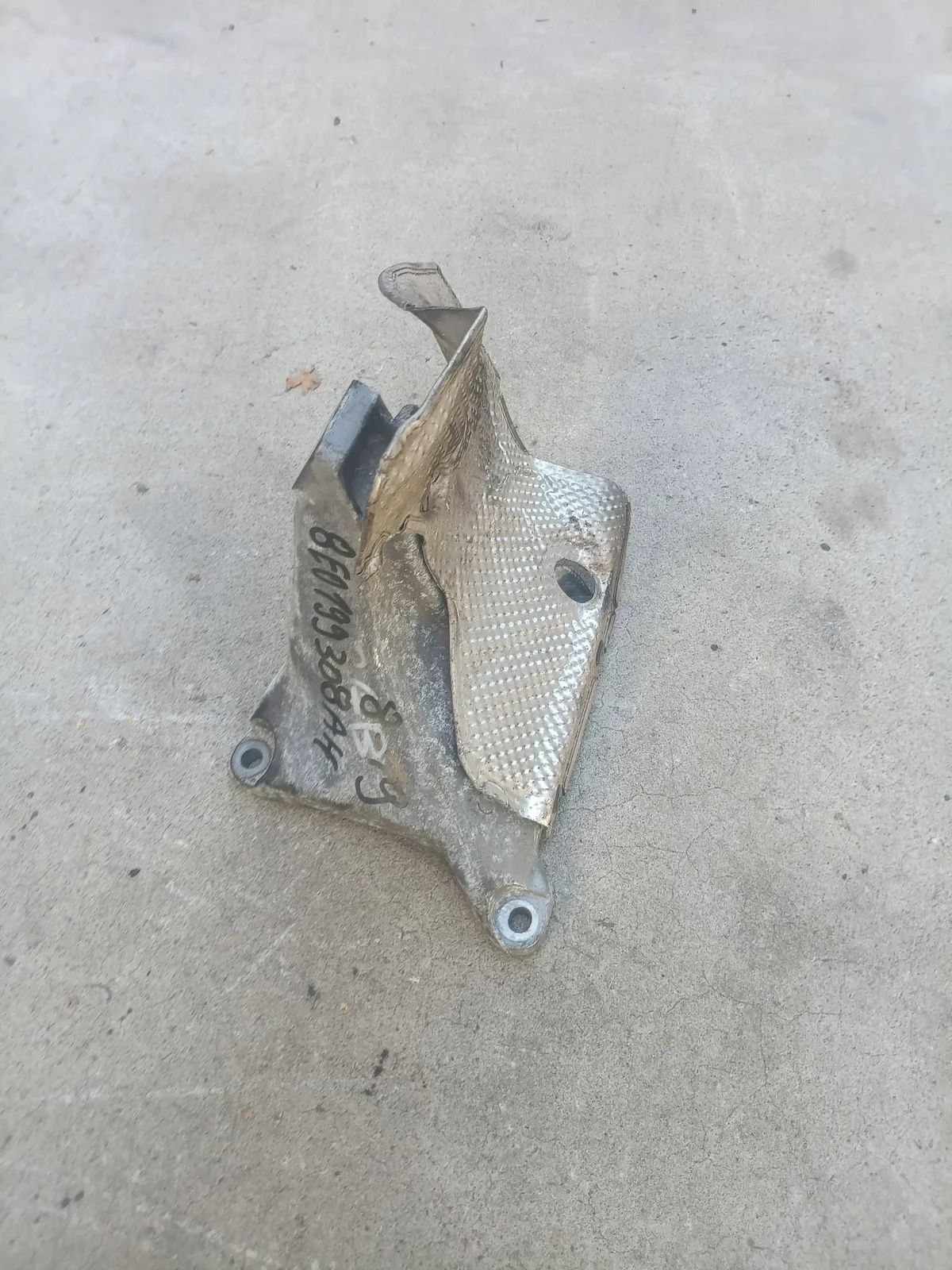 Audi A4 B7 Engine Mount 2.0 TFSI Used image 6