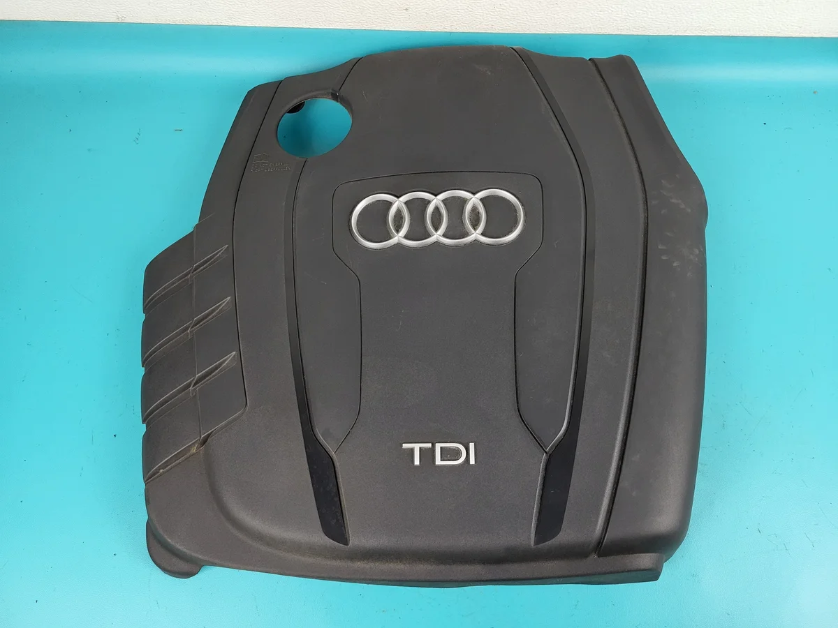 Audi Q5 8R 2.0 TDI Copertura Motore Superiore