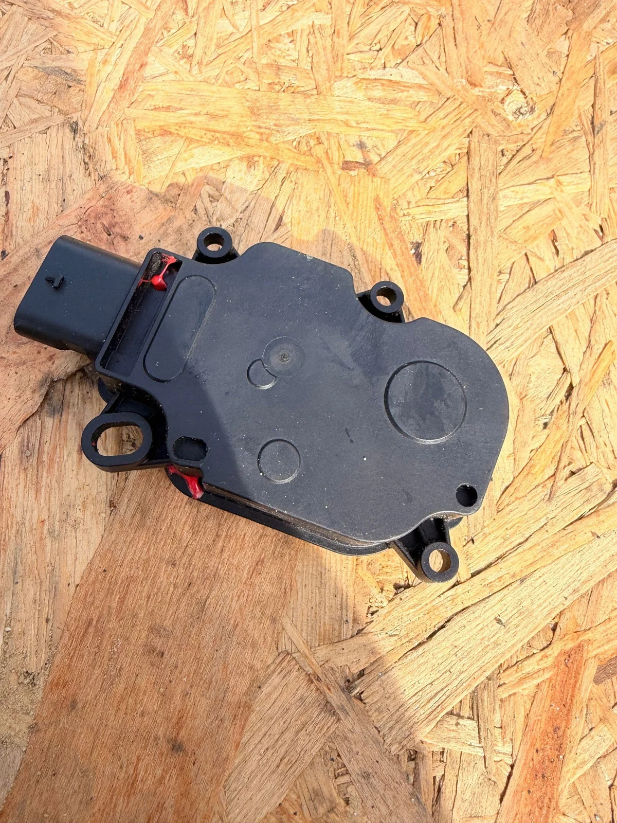 Motor persiana Peugeot 308 T9 508 3008 DS5 9673420580