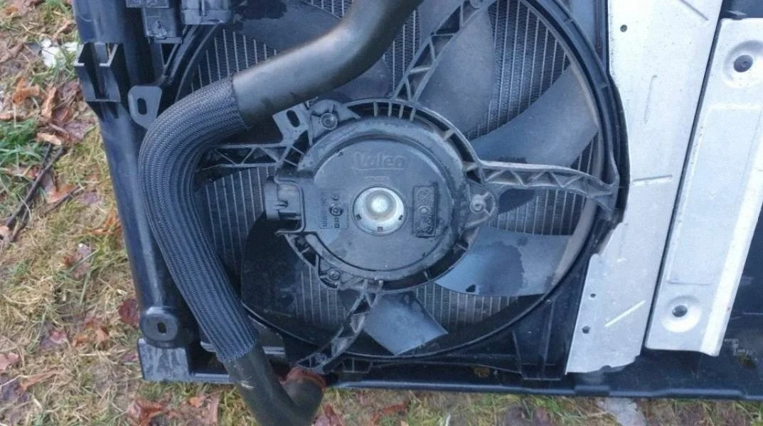 Frontram kylfläns Peugeot 208 I EZJ714 image 5