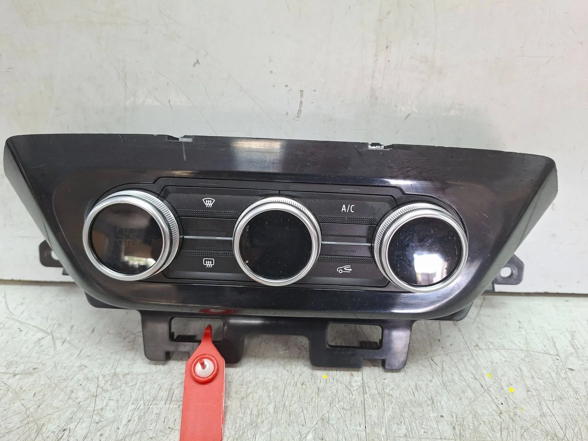 Paneel Airco Dacia Sandero III 275100298R
