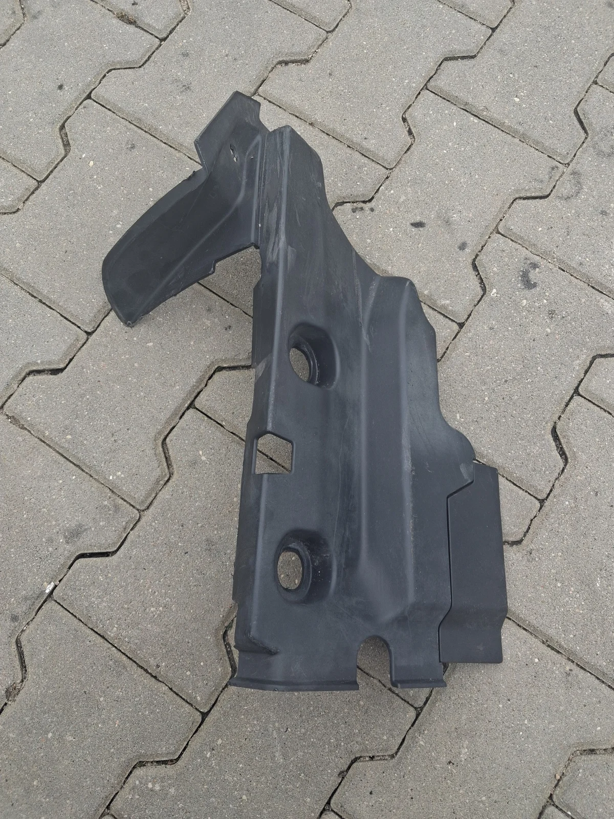ZASLEPKA LEWA ZDERZAKA RENAULT GAMA EVO PRZOD 78556411