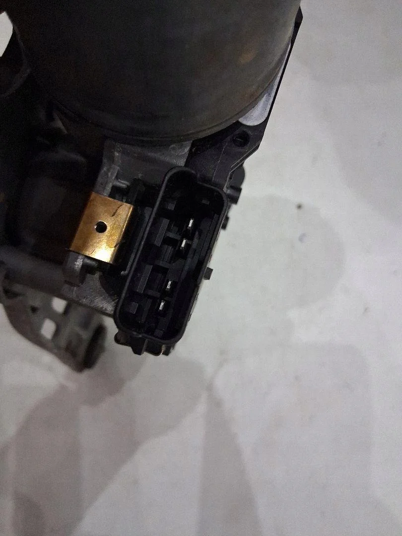 Citroen C4 Picasso Grand II Scheibenwischermotor vorne rechts image 3