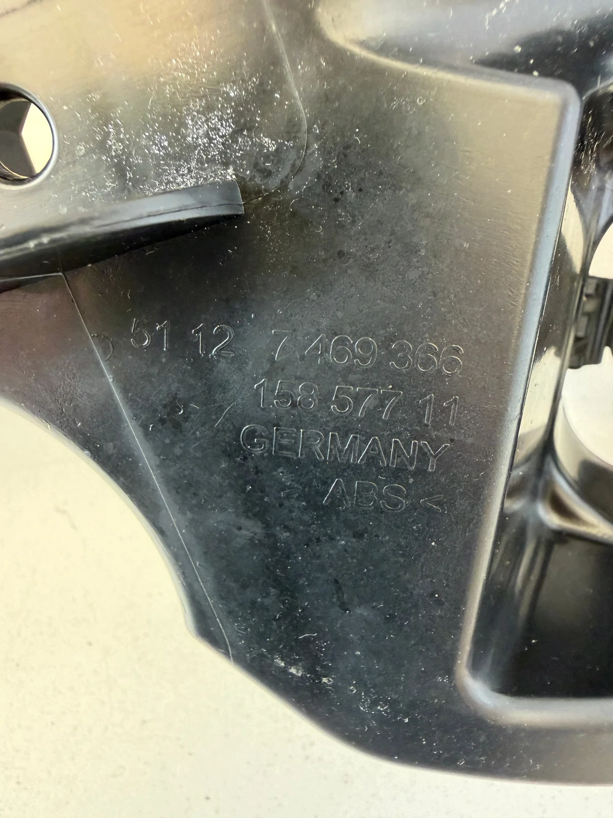 BMW 3 G21 Halter Stoßfänger Rechts Hinten image 3