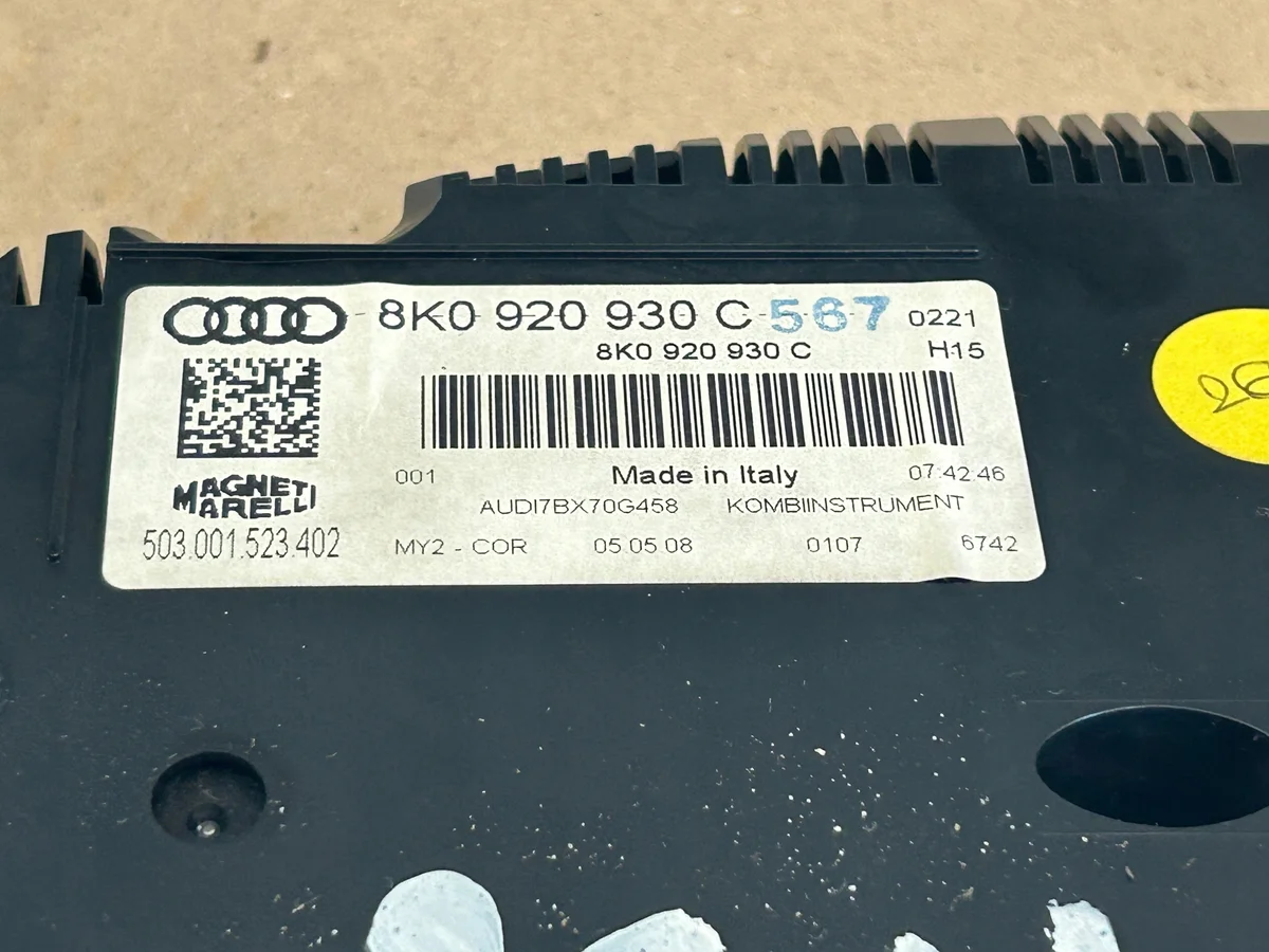 Audi A4 B8 2.0 TDI Tacho 8K0920930C image 6