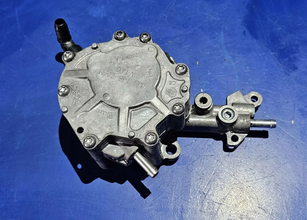 VW Passat B6 Pompe Vacum 1.9TDI BLS image 5