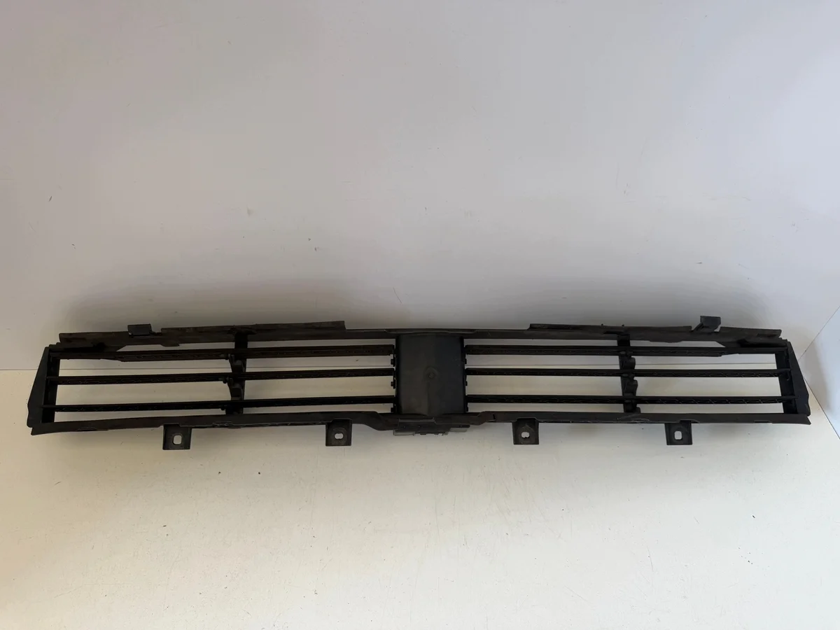 BMW 5 G30 G31 Rejilla Ventilación Inferior Usada