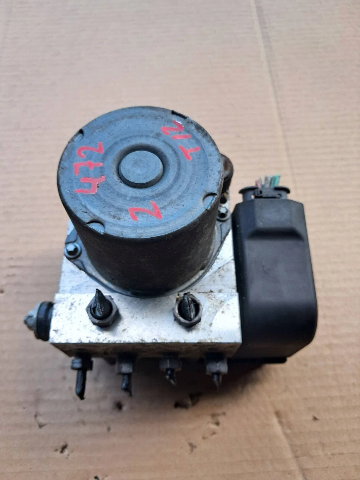 Pompe ABS Peugeot RCZ 0265951472