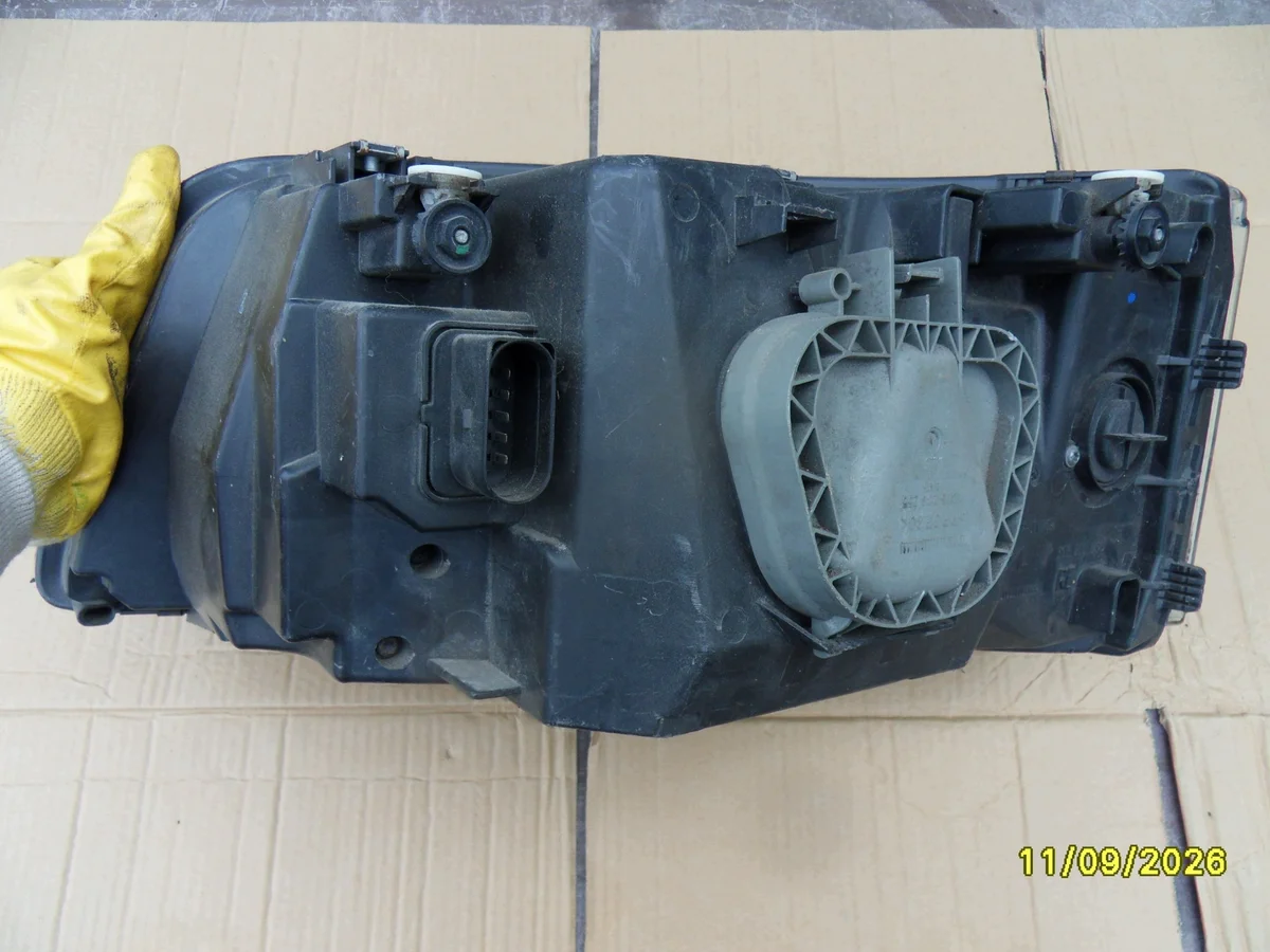 Faro Destro VW Transporter T5 7H1941016S image 5