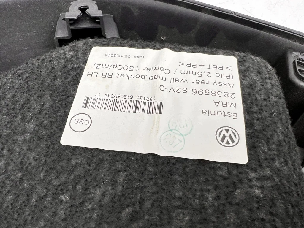 VW Tiguan II 5NA Türverkleidung links hinten image 7