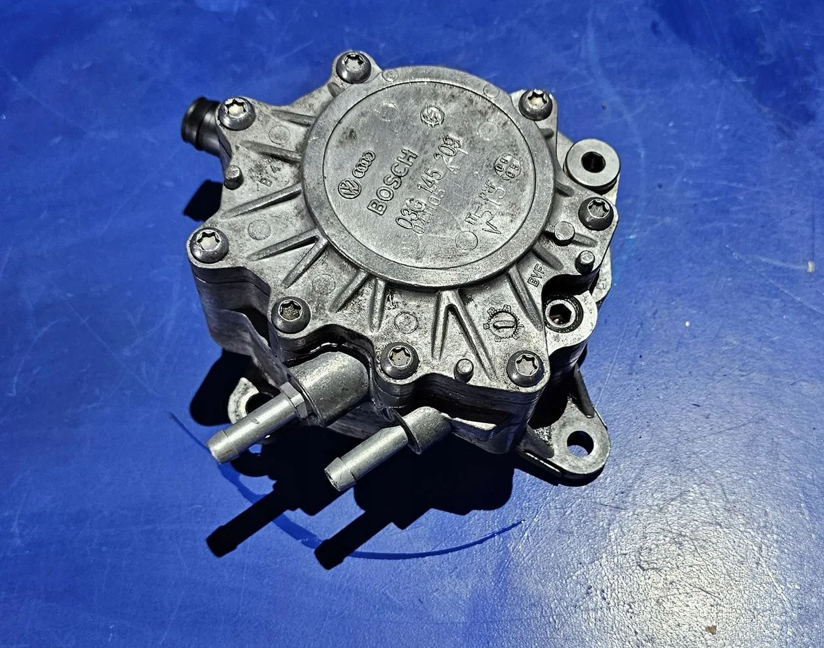 Bomba Vacum 03G145209 VW Golf 5 2.0 TDI image 3