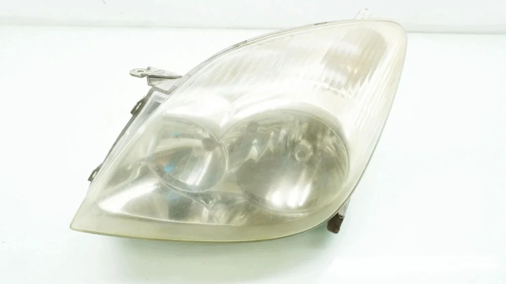 Faro Toyota Corolla Verso Izquierdo Usado