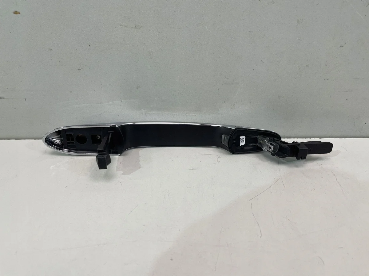 Mini F56 F60 Manija Puerta Trasera Derecha Usada image 3