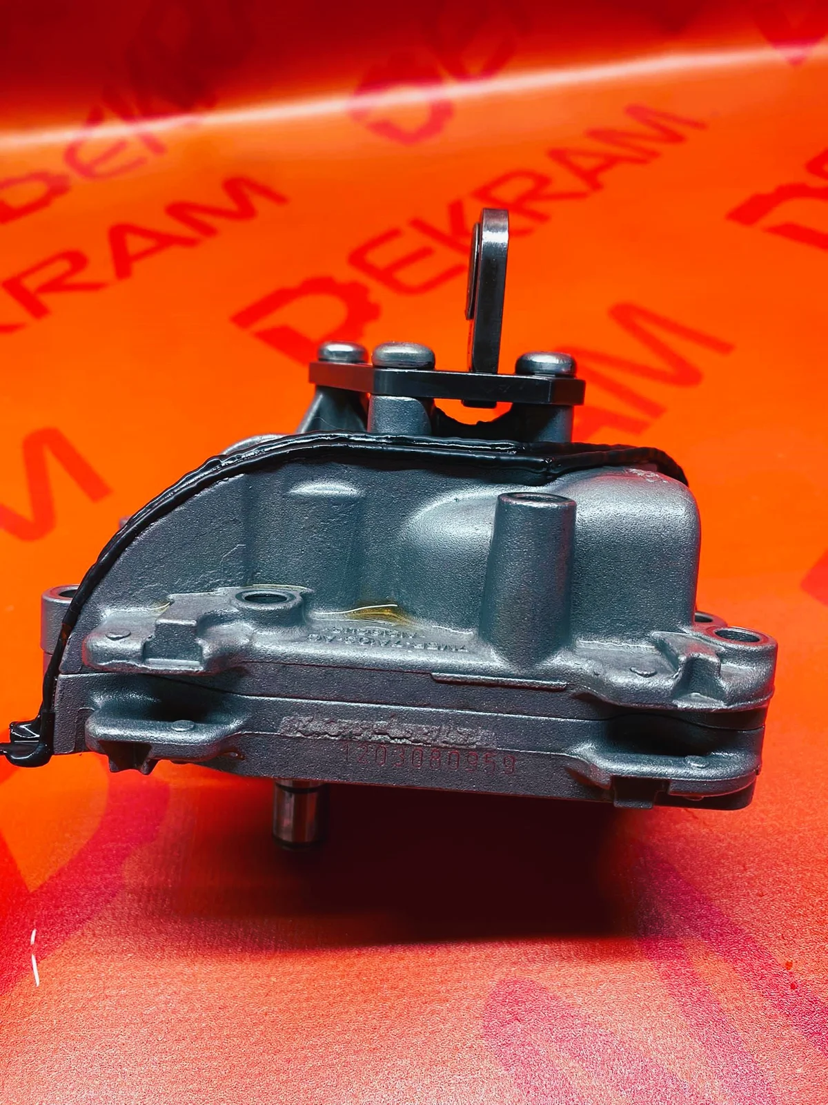 Ford 6DCT450 MPS6 vaihteistoöljypumppu