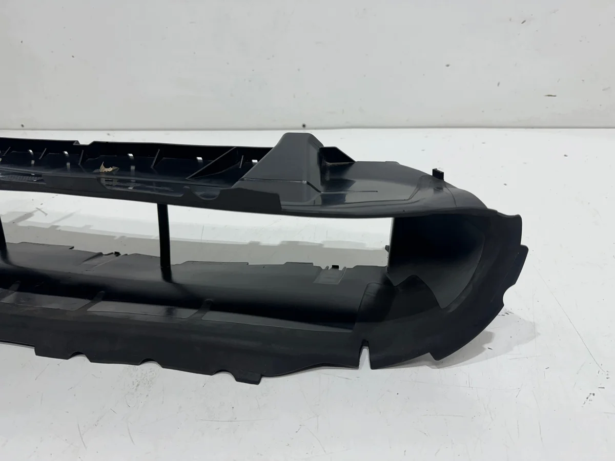 Ford Puma Mk2 Luftkanal L1TB-8312-A Gebraucht image 3