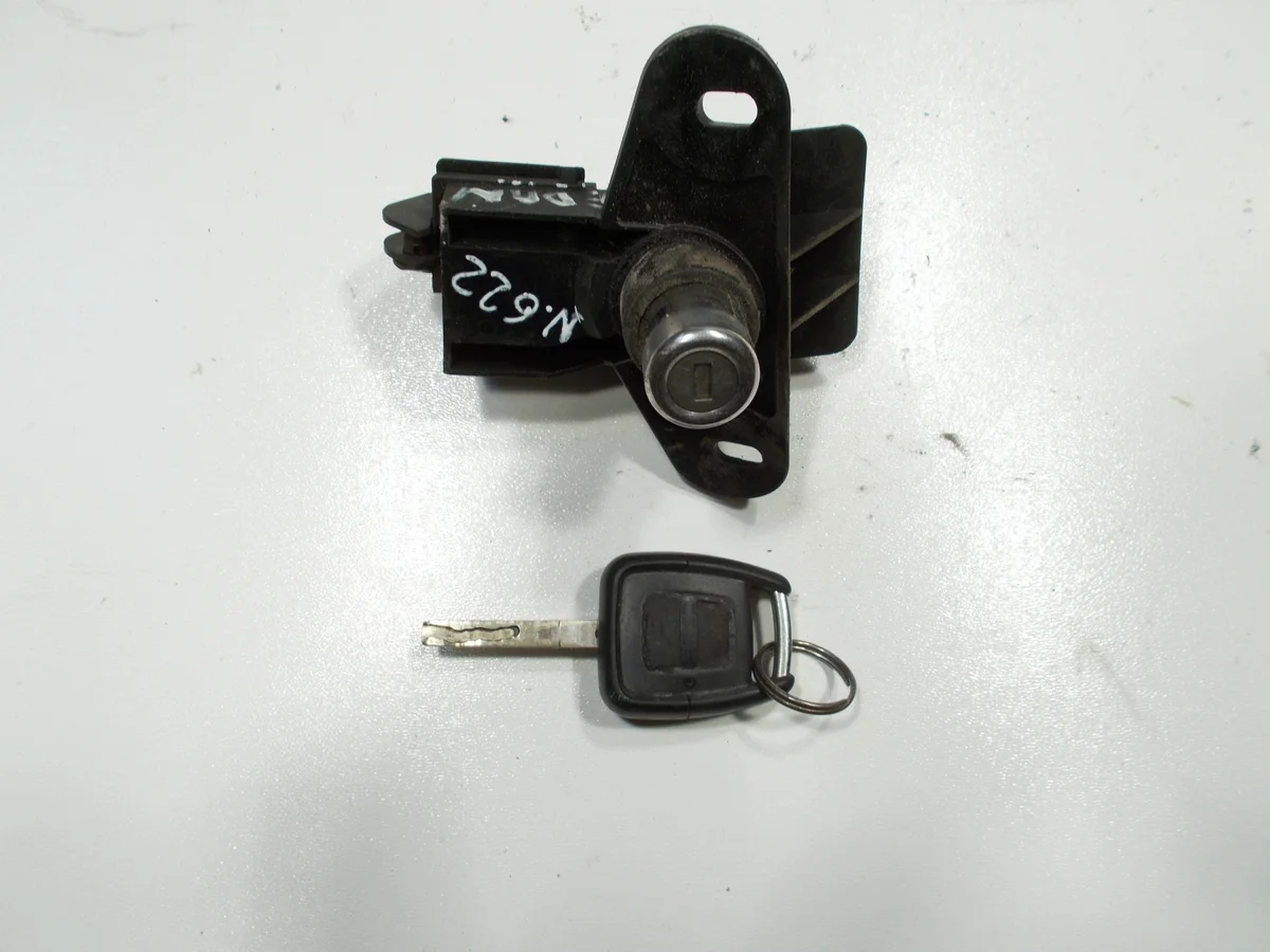 Cerradura Maletero Opel Astra II Sedán Original
