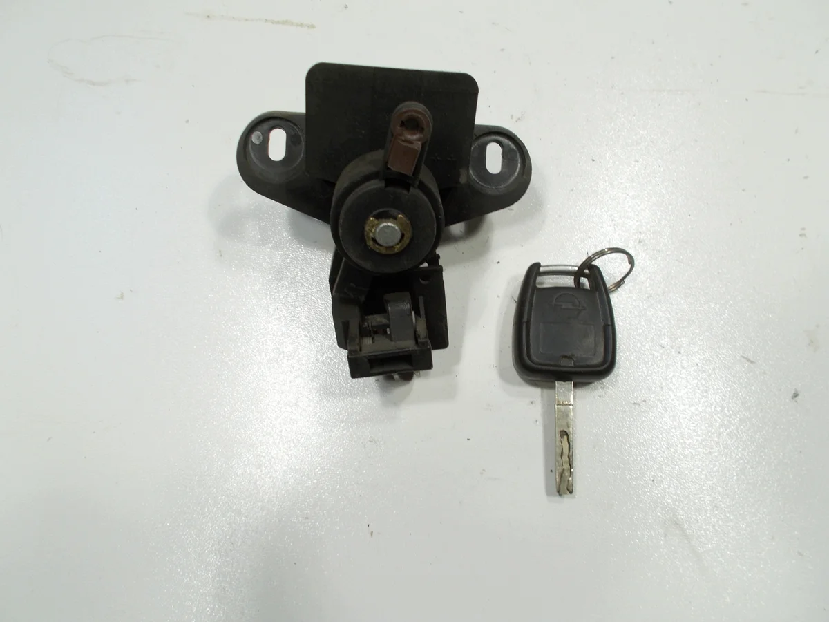 Serrure coffre Opel Astra II Sedan ASTRAIISEDANN622 image 3