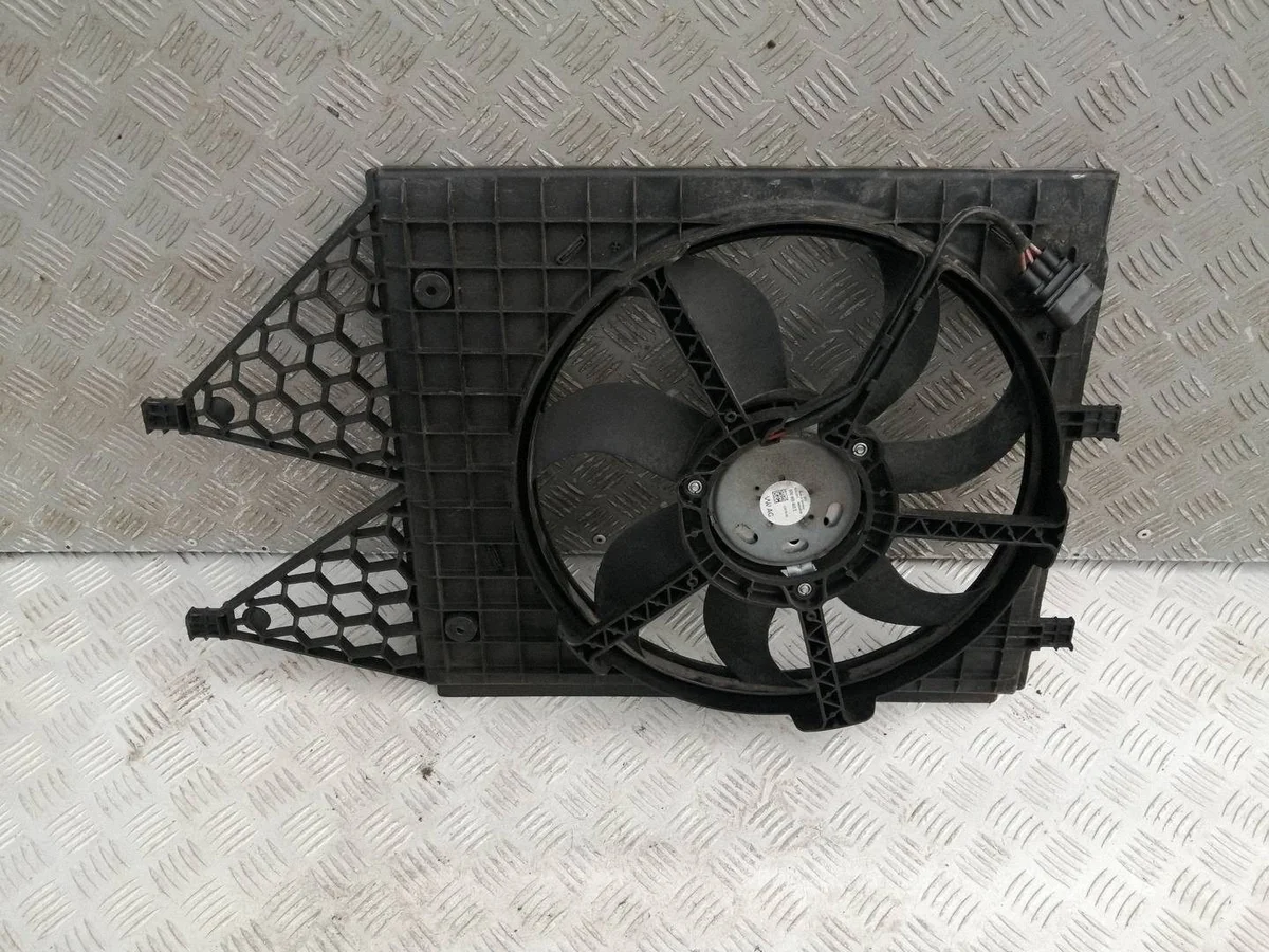 Ventilador Radiador Skoda Roomster 1.2 TSI Usado