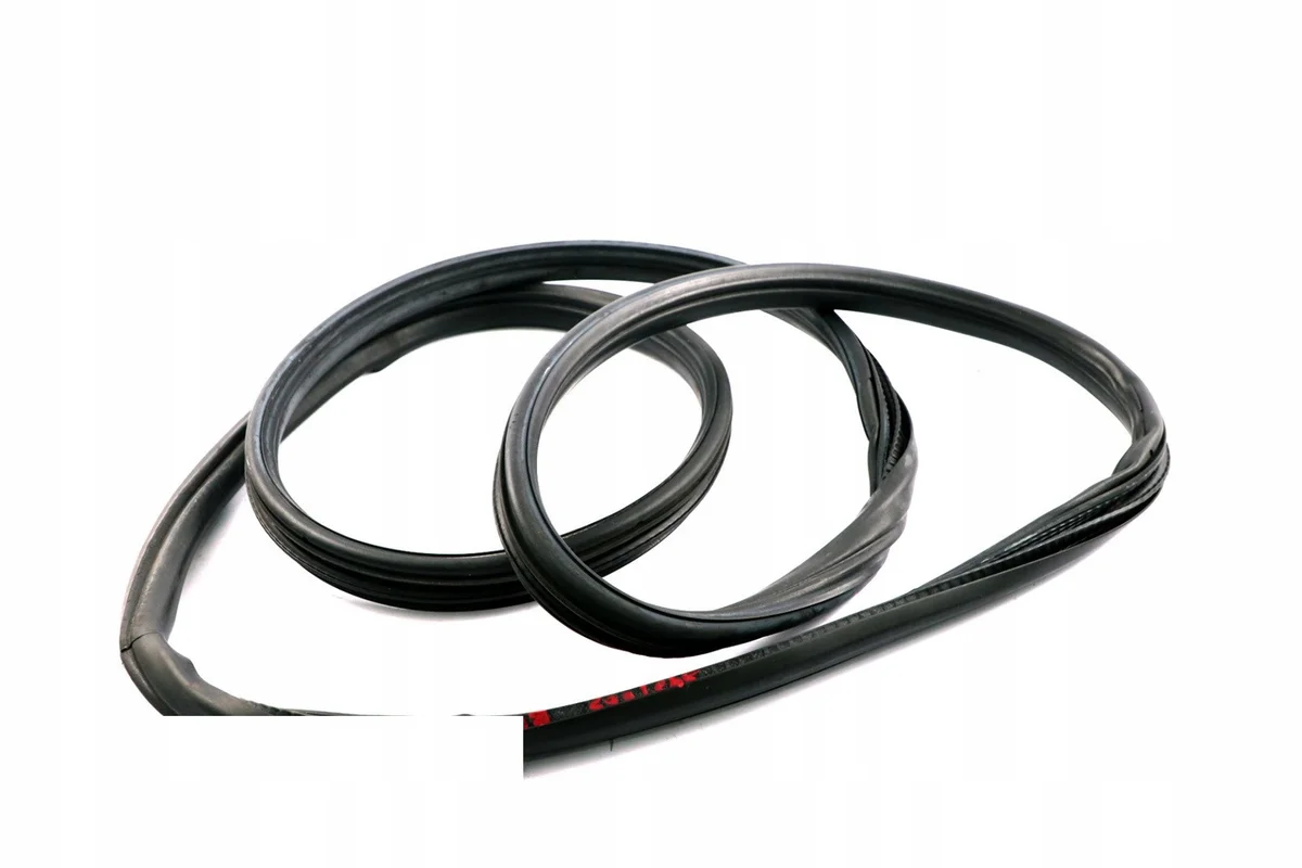 Joint porte avant gauche BMW E83 X3 image 9