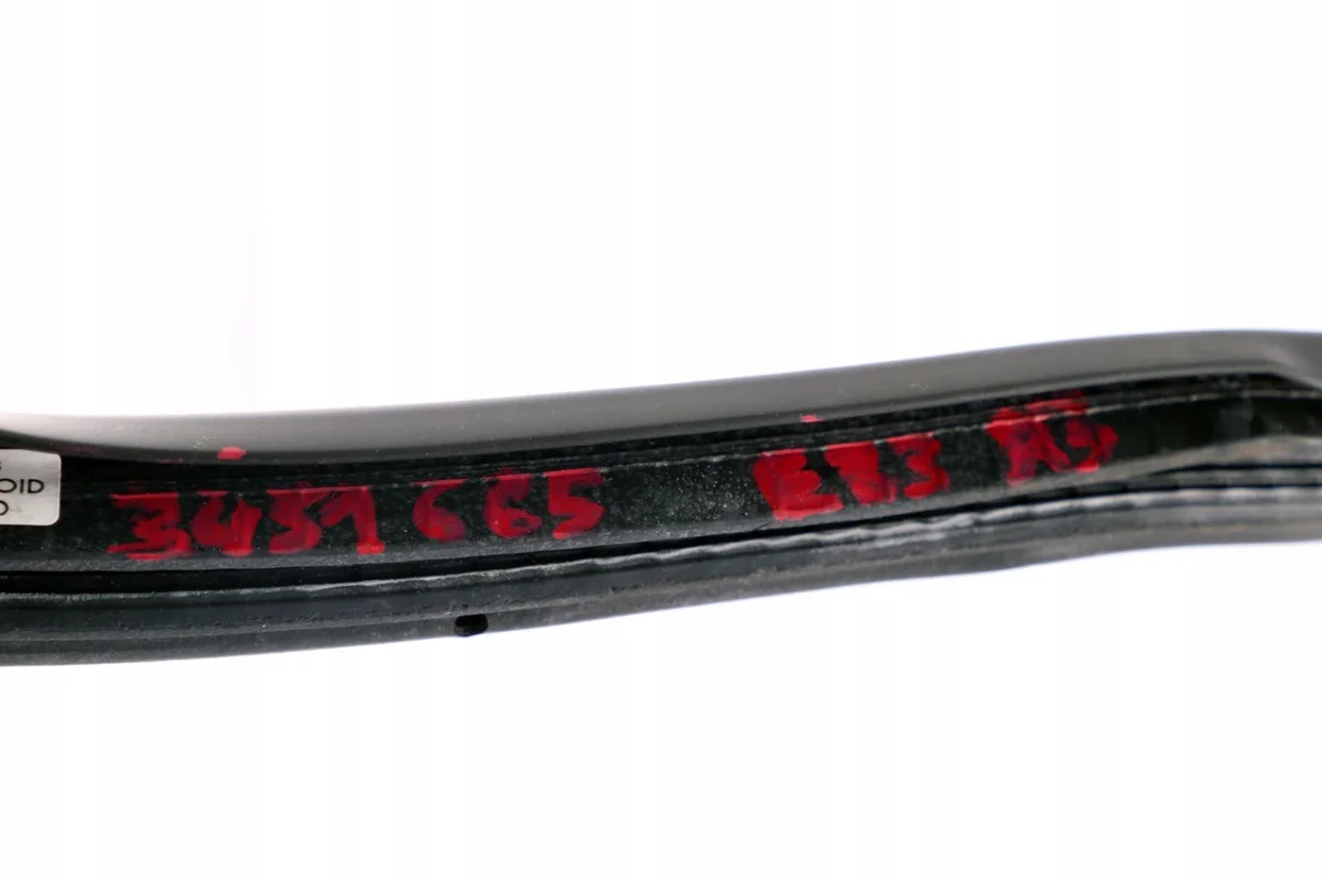 Joint porte avant gauche BMW E83 X3 image 10