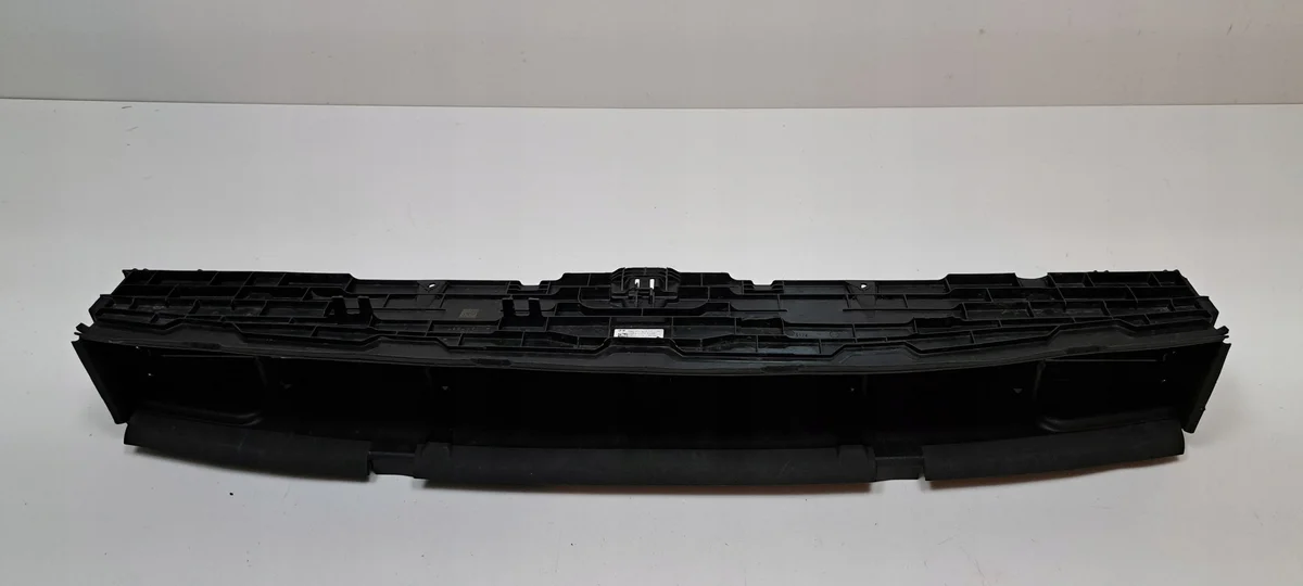 BMW 5 G60 G61 Luftintag Galler 5A09B57 image 5