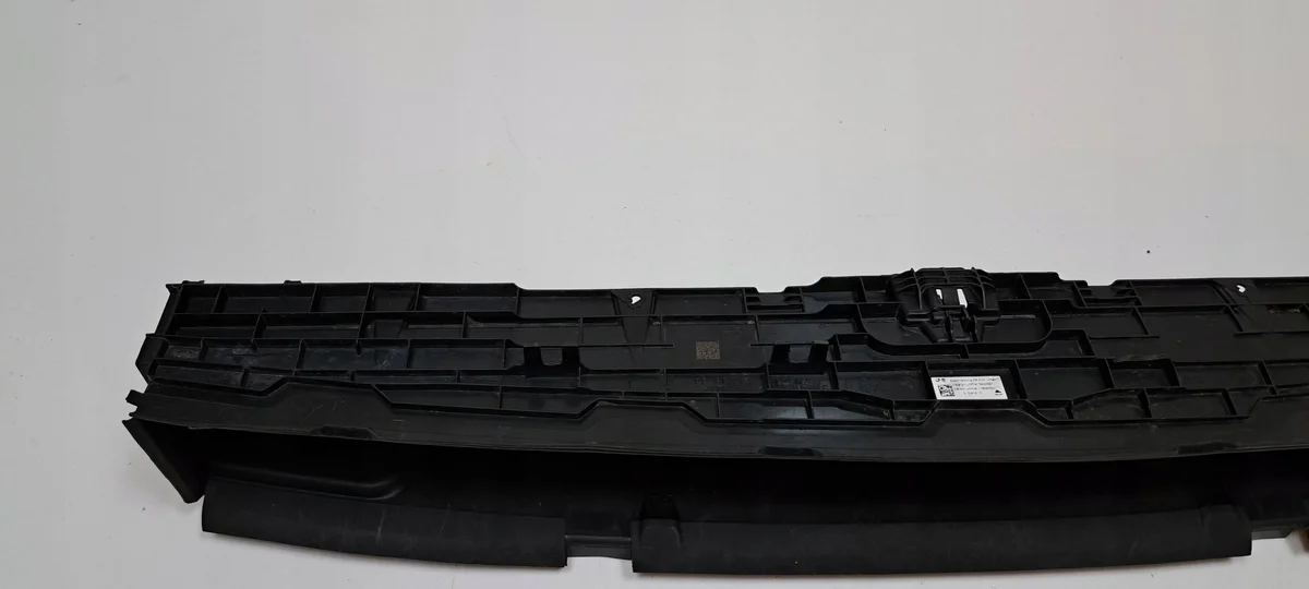 BMW 5 G60 G61 Luftintag Galler 5A09B57 image 7