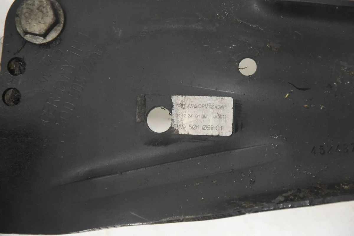 Suspensión Trasera Skoda Octavia Mk4 5QA505311E image 9